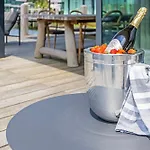 Luxe villa met aanlegsteiger aan het Veerse meer