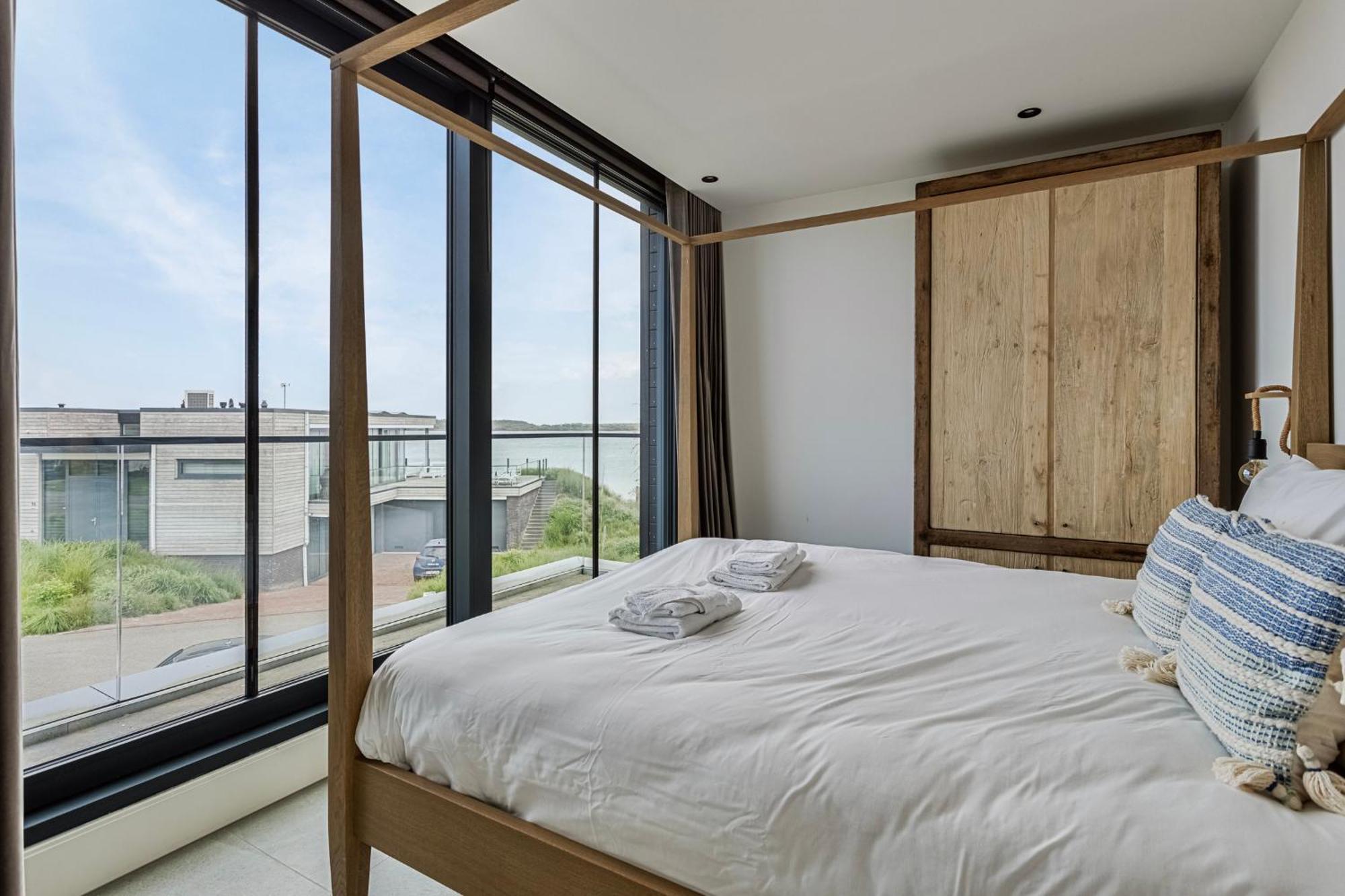 Luxe Met Aanlegsteiger Aan Het Veerse *