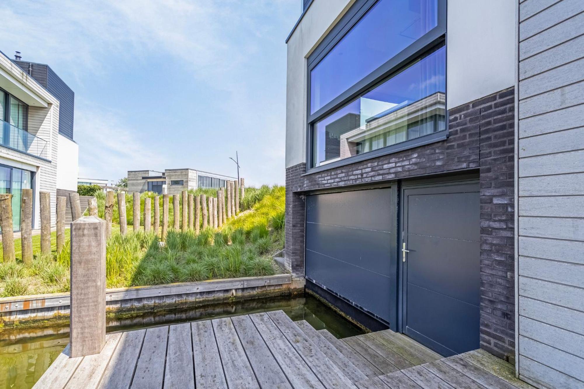 Vakantiehuis Luxe Met Aanlegsteiger Aan Het Veerse