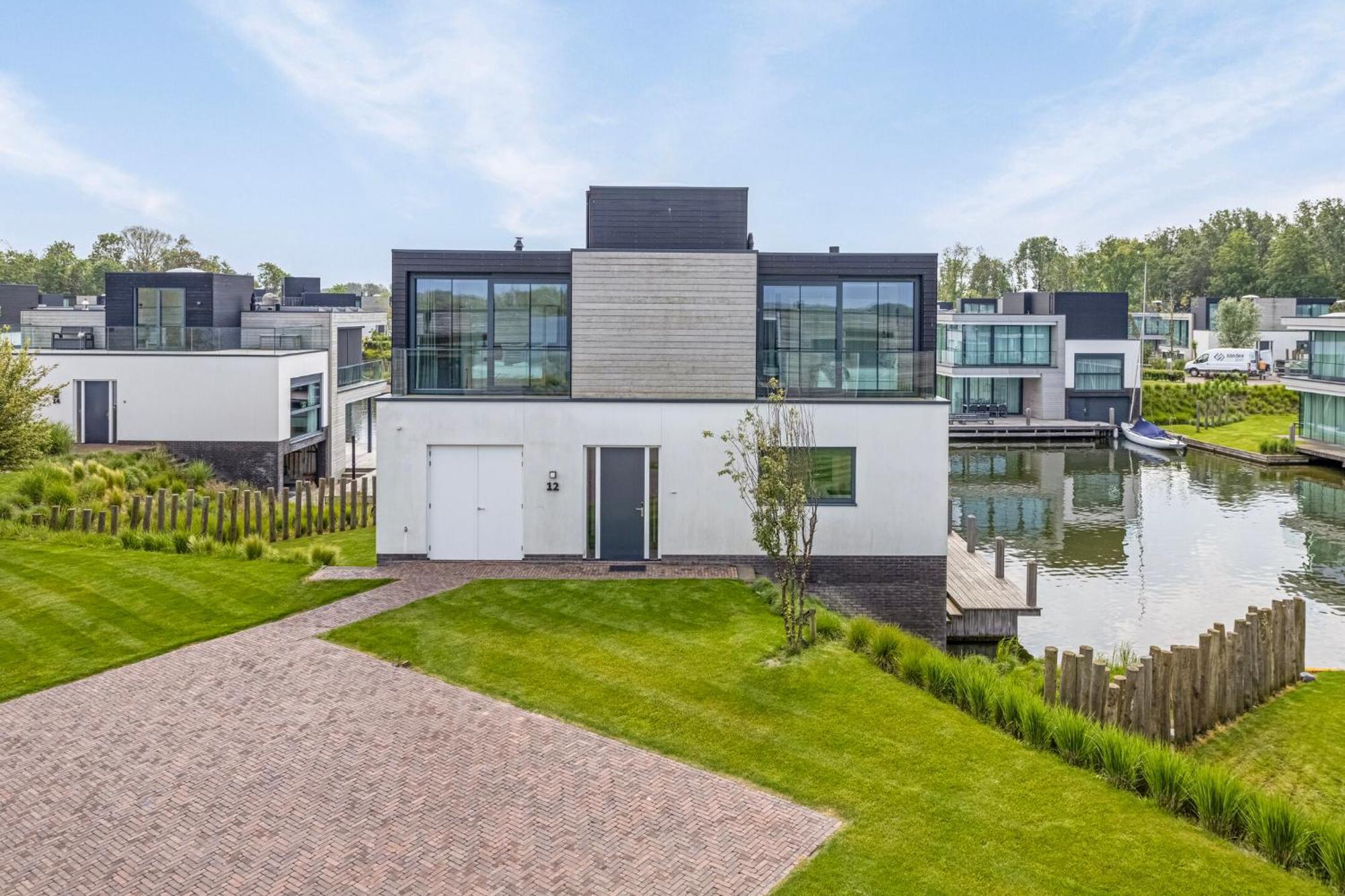 Luxe Met Aanlegsteiger Aan Het Veerse Vakantiehuis